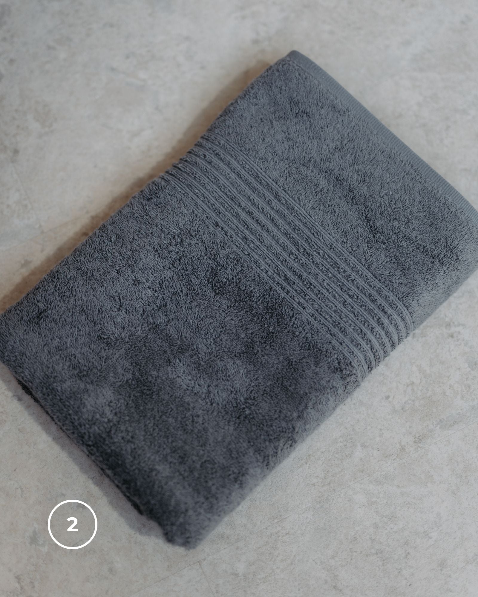 Bundle Spa Erlebnis ELA Dunkelgrau Duschtuch