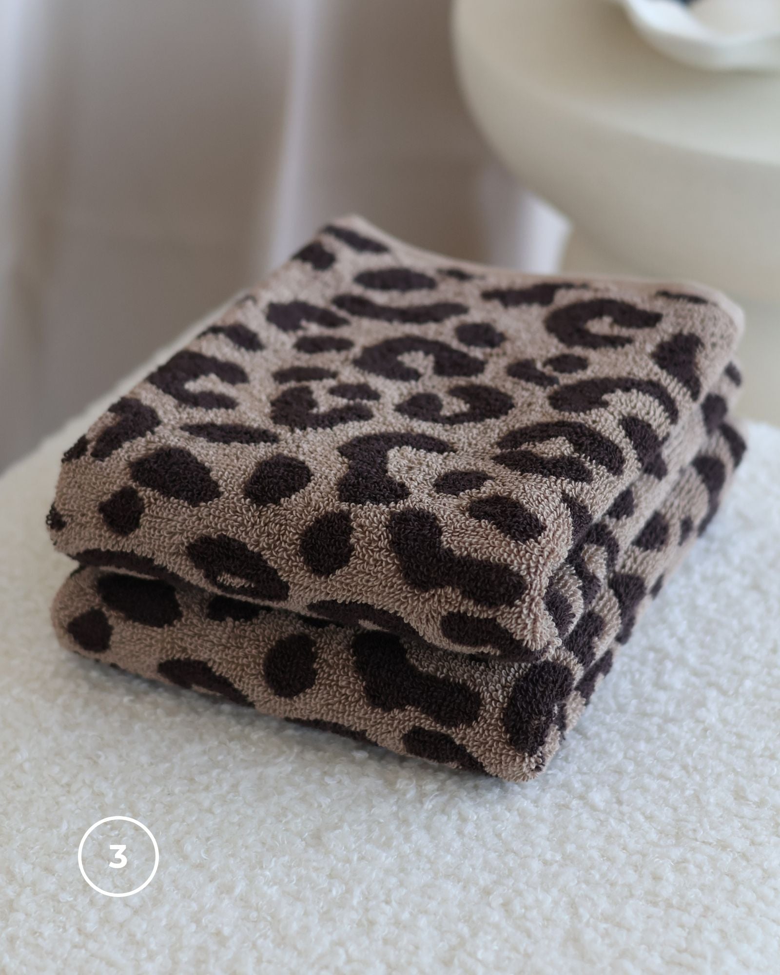 Bundle Spa Erlebnis LEO Beige-Braun Gästehandtuch